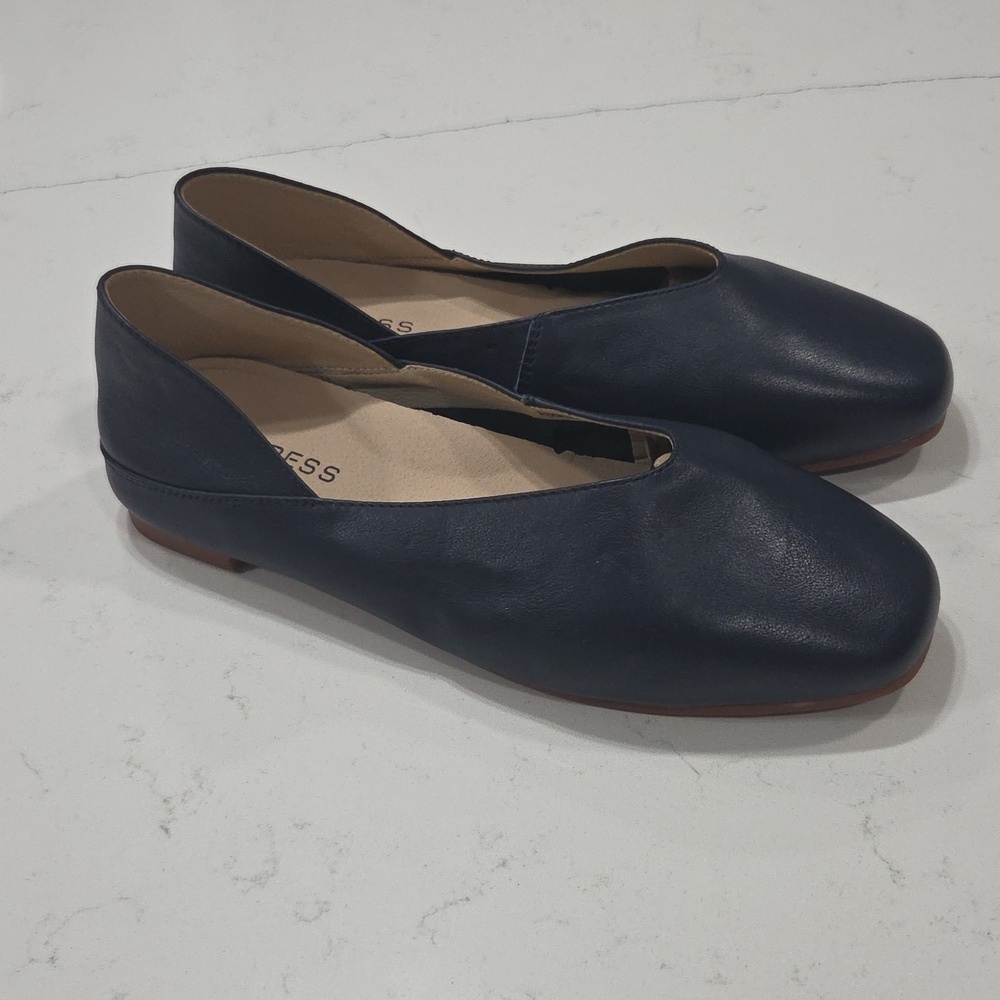 Empress Chic Navy Women's Loafers Sz 41w Will Fit 10w Soft Leather Gentle Used
